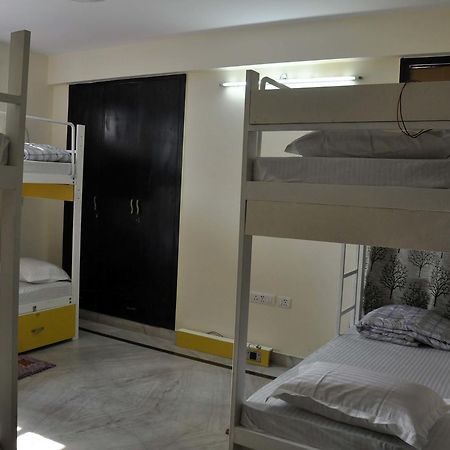 Friends Hostel Нью-Делі Екстер'єр фото