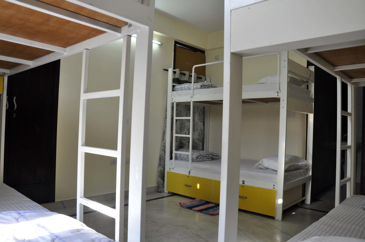 Friends Hostel Нью-Делі Екстер'єр фото