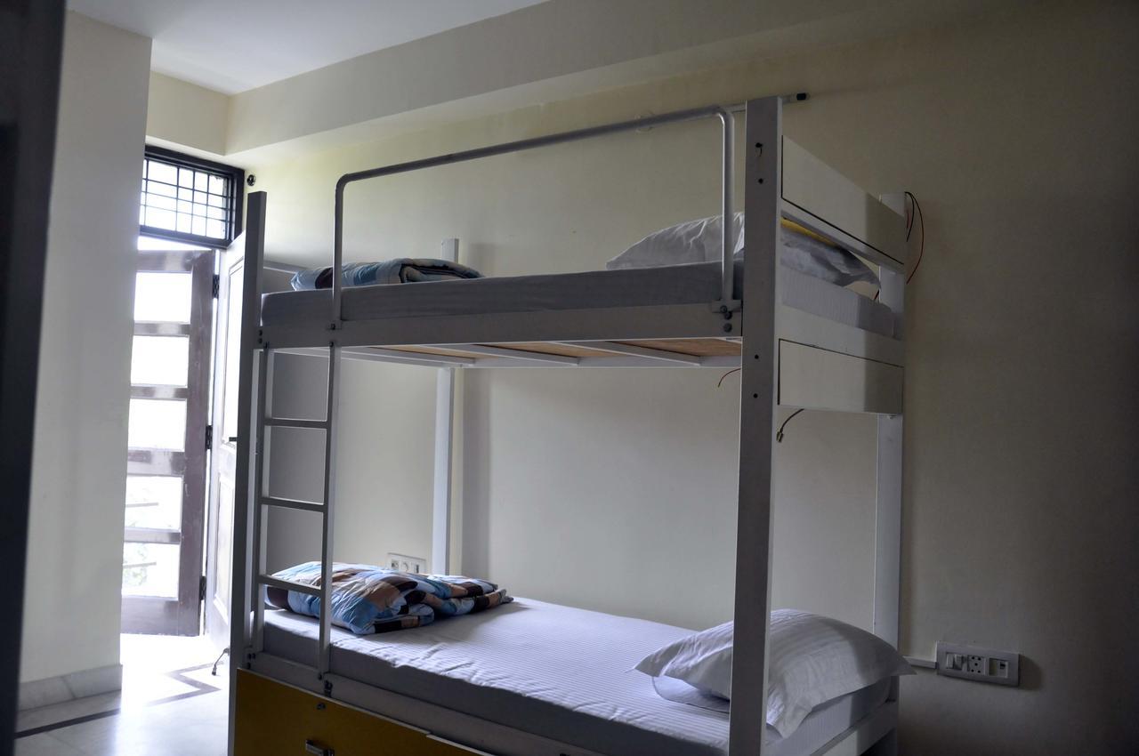Friends Hostel Нью-Делі Екстер'єр фото